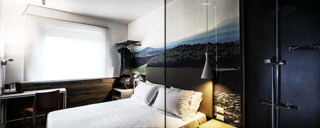 Hotel Corsi - ฟิวมิชีโน ห้อง รูปภาพ
